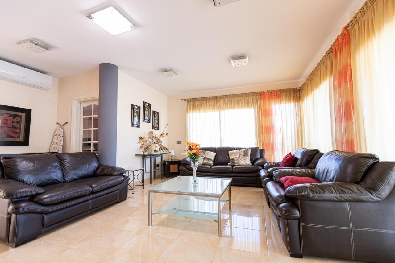 Villa With Private Pool And Magnificent Views أذيخي المظهر الخارجي الصورة