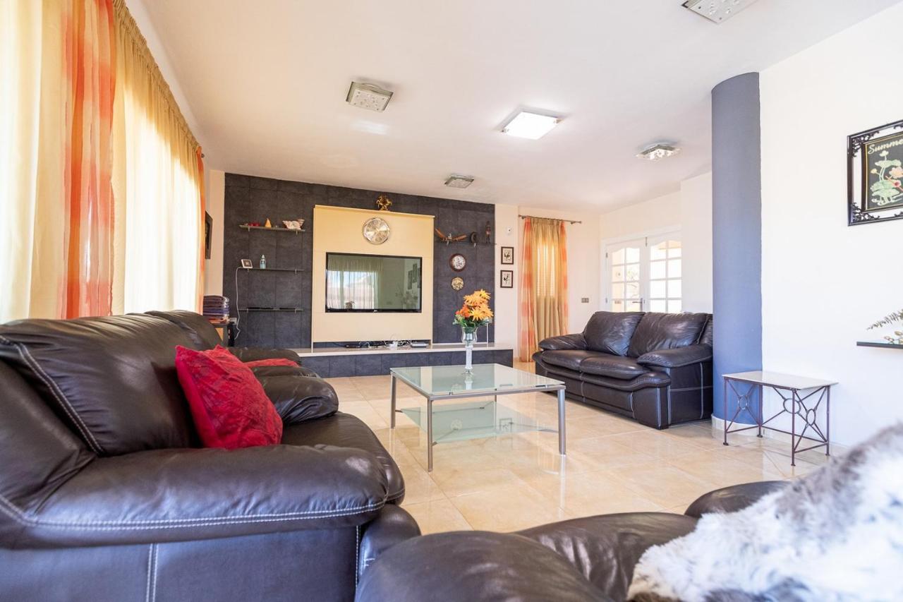 Villa With Private Pool And Magnificent Views أذيخي المظهر الخارجي الصورة