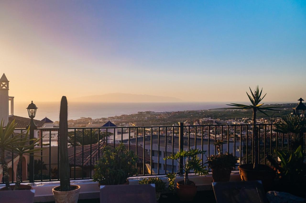 Villa With Private Pool And Magnificent Views أذيخي المظهر الخارجي الصورة
