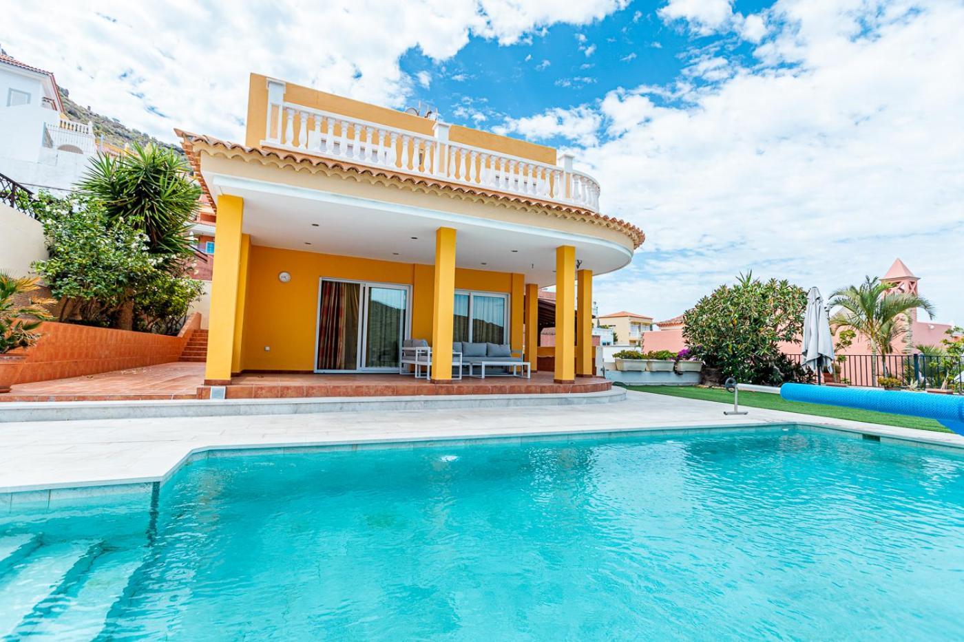 Villa With Private Pool And Magnificent Views أذيخي المظهر الخارجي الصورة