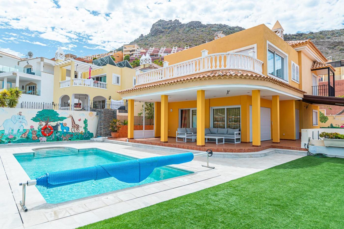 Villa With Private Pool And Magnificent Views أذيخي المظهر الخارجي الصورة